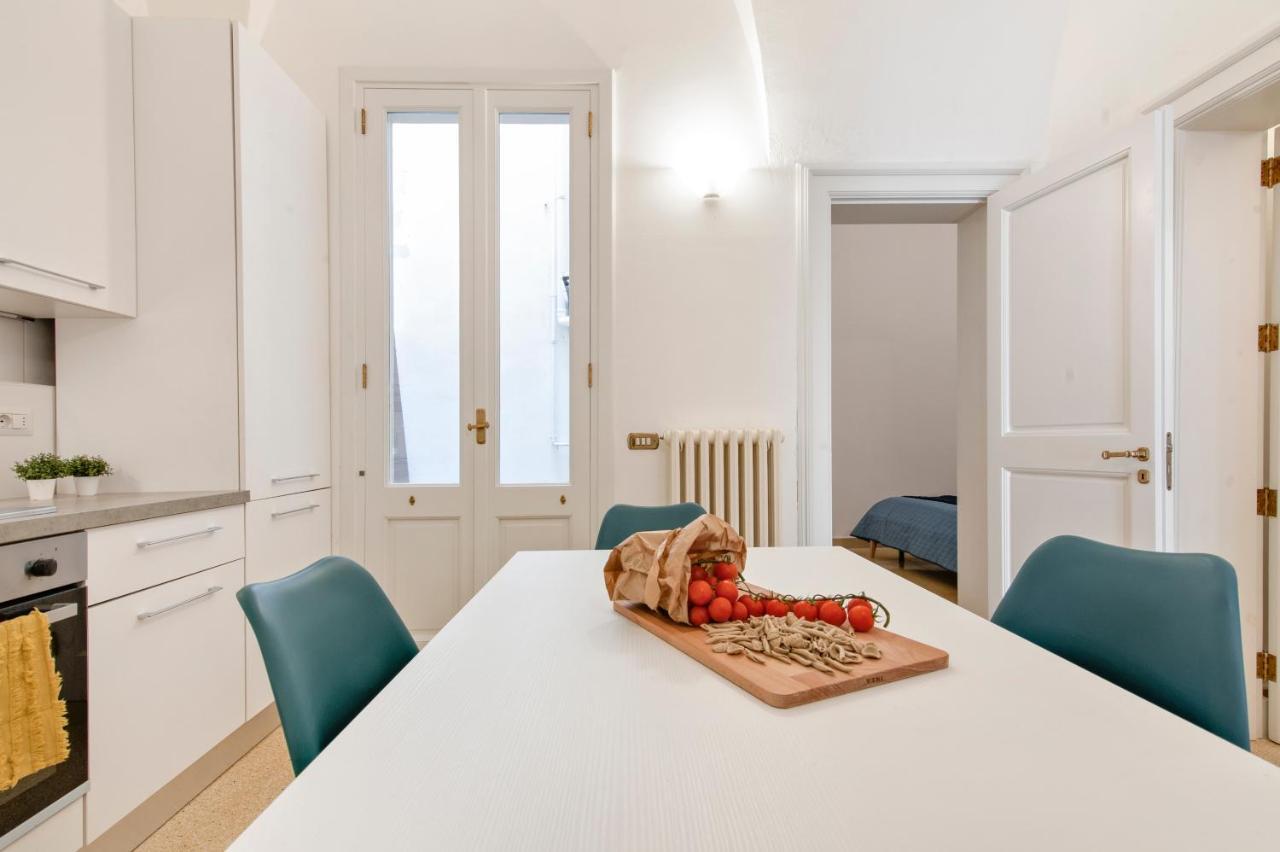 Blue Loft - Old Town Apartment Sit Lecce Esterno foto